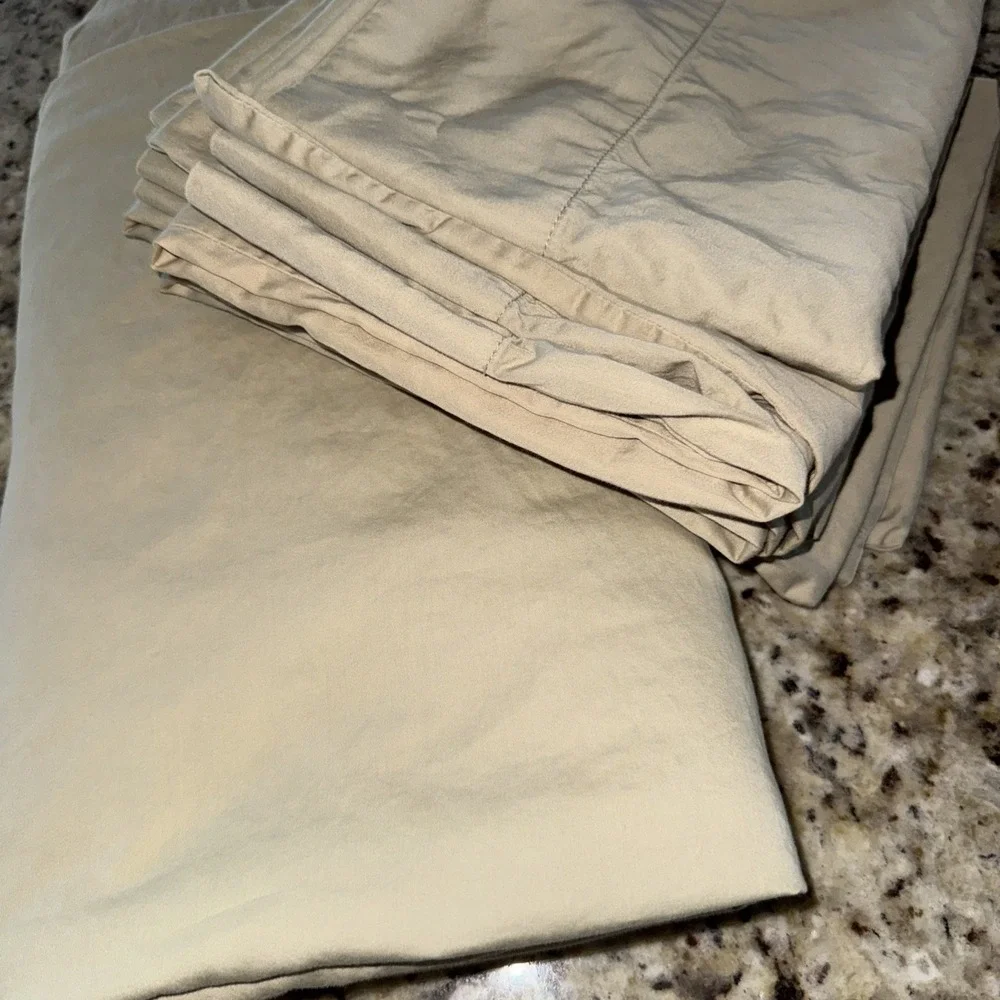 My Pillow Giza Dreams King Flat Sheet‎ 2 King &2Queen Cases. Sage Used 5427